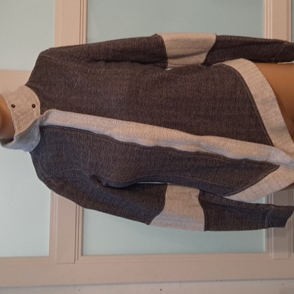 Puma athletic Activewear cardigan jacket size xs gray white - Picture 6 of 7